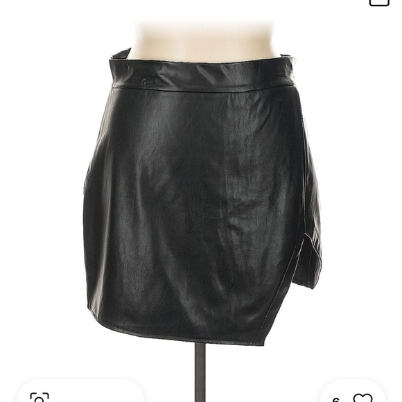 NWT Choles Asymmetrical Skirt - Picture 1 of 4